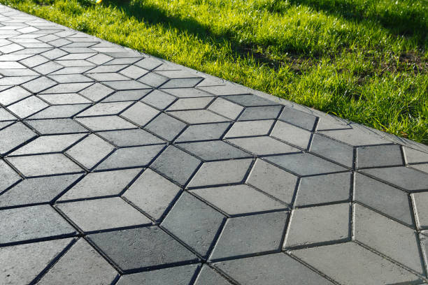 Best Driveway Pavers Near Me  in Nashvle, IL